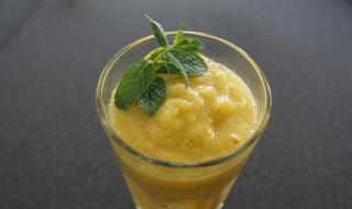 四个月婴儿添加辅食 四个月婴儿添加辅食