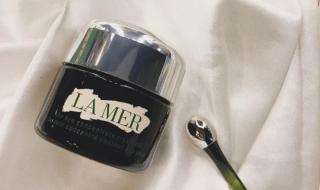 25岁适合用什么眼霜 25岁适合用什么眼霜